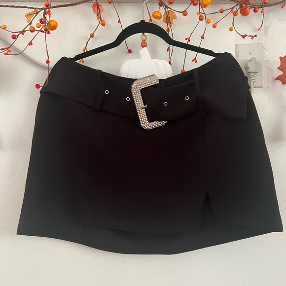 Forever 21 Black Mini Skirt with Rhinestone Buckle - Picture 1 of 3